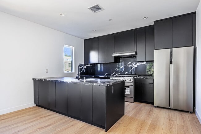 Photo - 1954 Purdue Ave Unit #1954