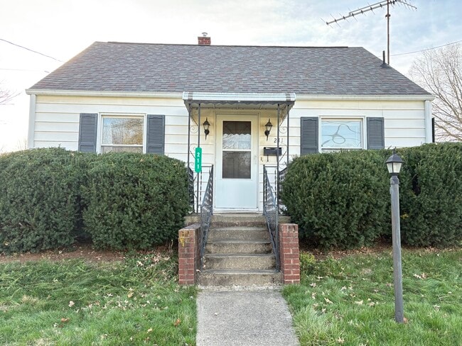 Building Photo - 211 27th St SE