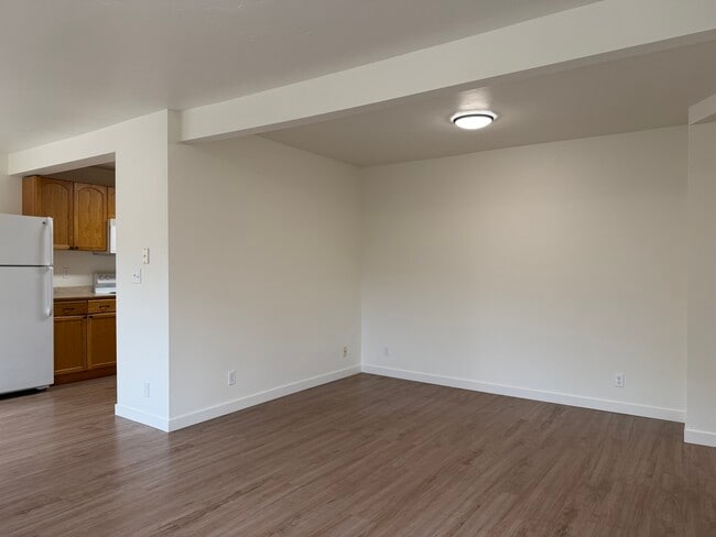 Photo - 416 Jasper Ave