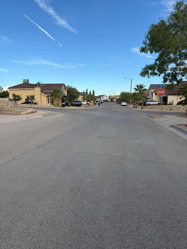 Photo - "Charming 3-Bed Oasis with Granite Touches...