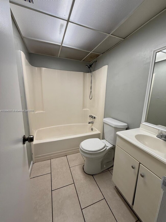 Photo - 2800 NW 56th Ave Unit A303