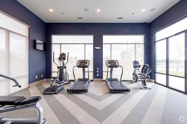 Fitness Center - Laurel Glen