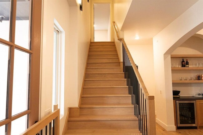 Photo - 2117 Aminas Wy