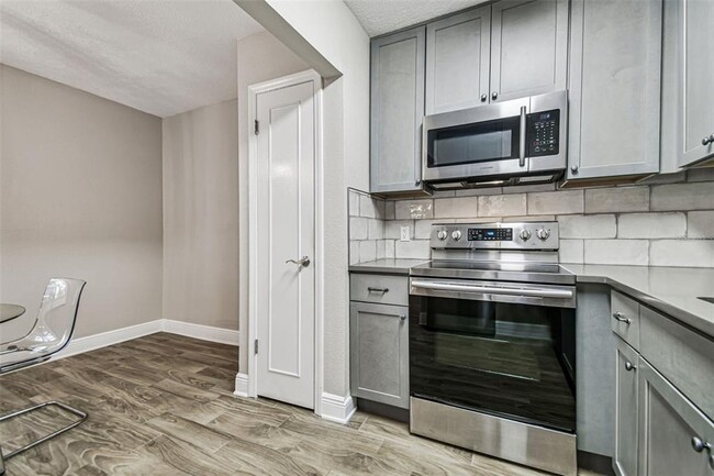 Photo - 13691 Orange Sunset Dr Unidad 201