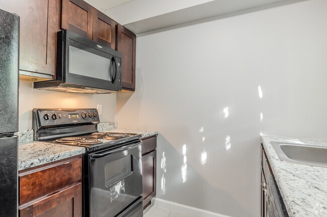 2BR, 1.5BA - 1200SF - Kitchen