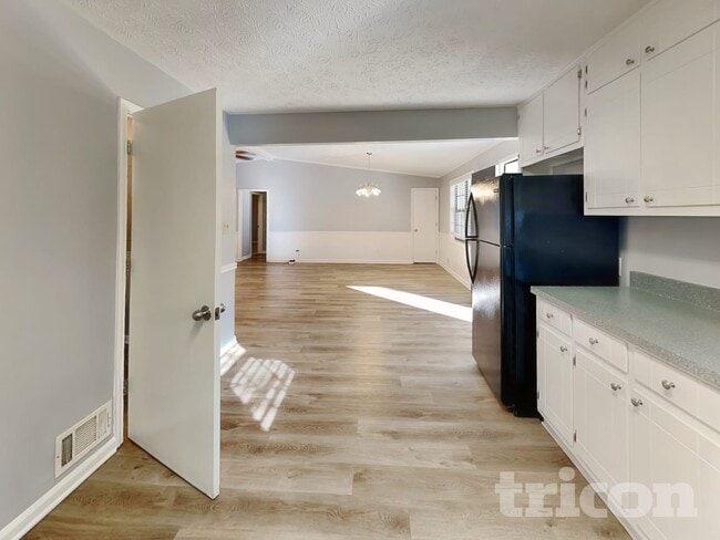 135 Stephens Dr
