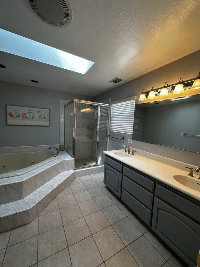 54 Pomona Ave Unit 1