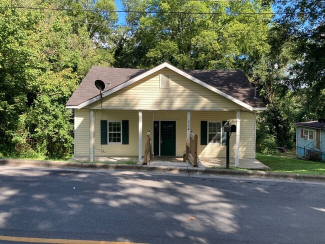 Building Photo - 224 Couper St NE Unit 224 Couper