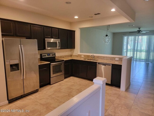 Photo - 6791 Roundleaf Dr