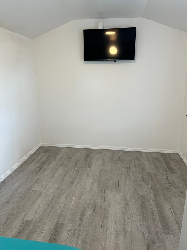 Photo - 1709 Furey Dr