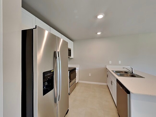 Photo - 4731 Gillot Blvd