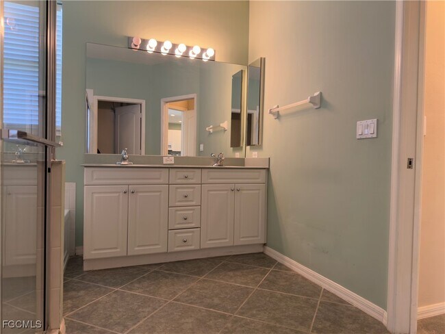 Photo - 15057 Balmoral Loop