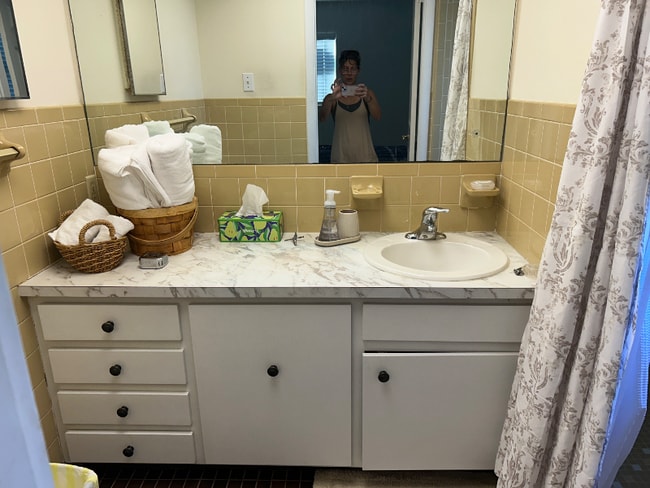 Photo - 1220 Lakeside Dr