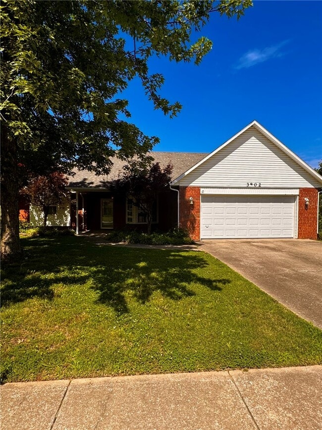 Photo - 3802 SW Maple Rd