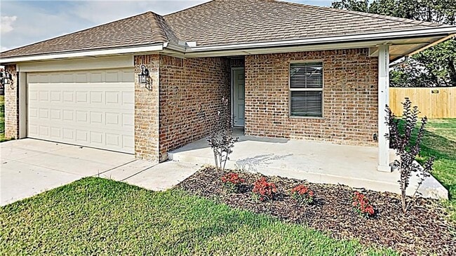 Photo - 123 St Charles Way