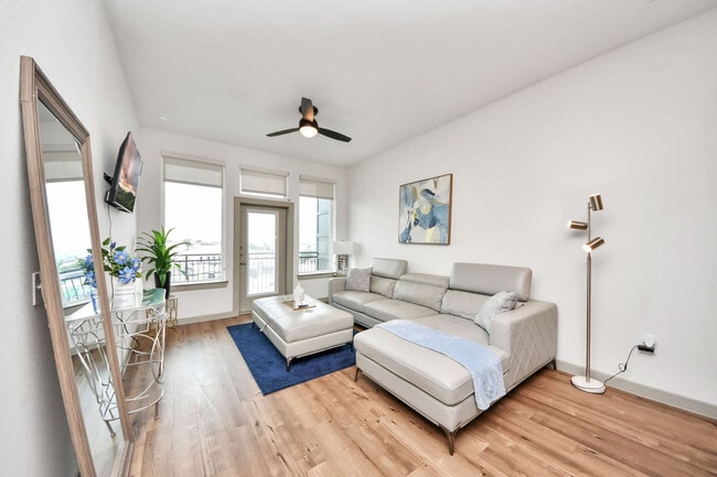Photo - 1111 Shepherd Dr Unidad SI FL4-ID1604268P