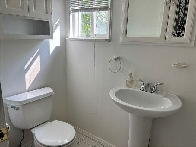 Building Photo - 2096 Norton St