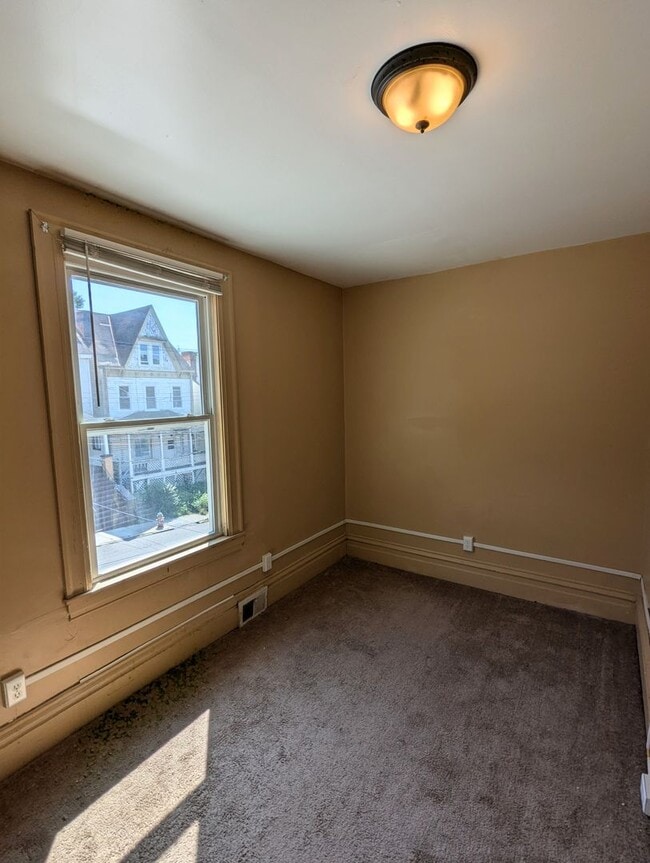 Photo - wbu218 Unit 218