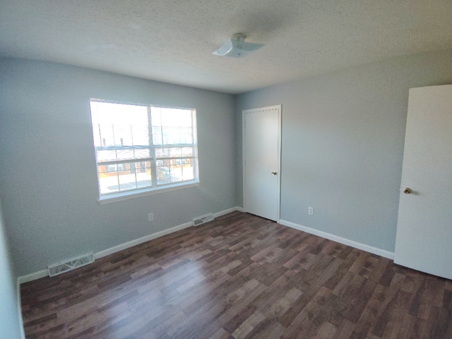 Building Photo - 81 Duiguid Dr