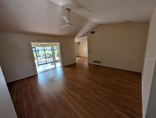 Photo - 1413 Strada D Argento