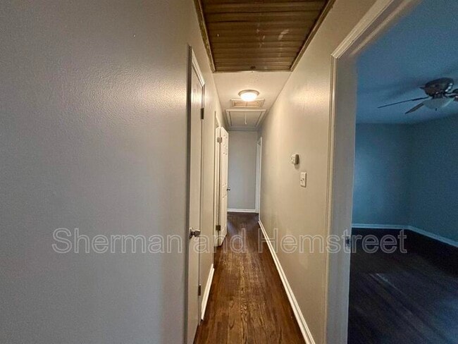 Photo - 2817 Meadowbrook Dr