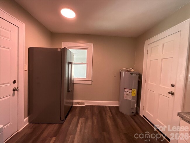 Photo - 611 Hoover Dr