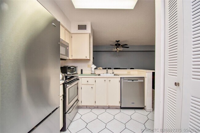 Photo - 14895 Builtmore Way