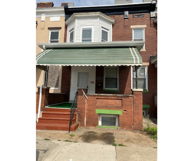Building Photo - 1211 Poplar Grove St Unit BA Available W/Bath $850
