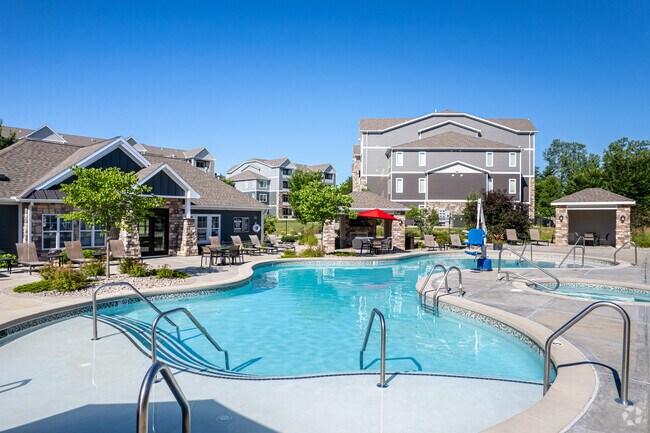 Steeplechase Apartments Kansas City