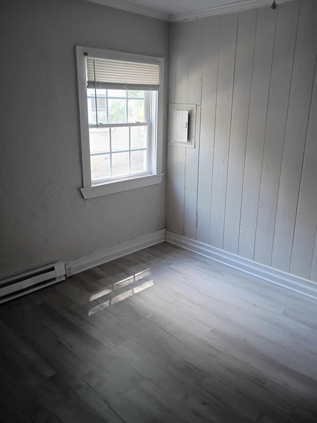 Photo - 803 Rountree Ave SE