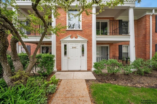 Building Photo - 520 Shorely Dr