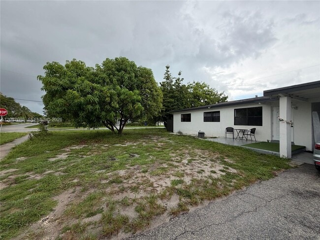 Photo - 1200 NW 18th Ct