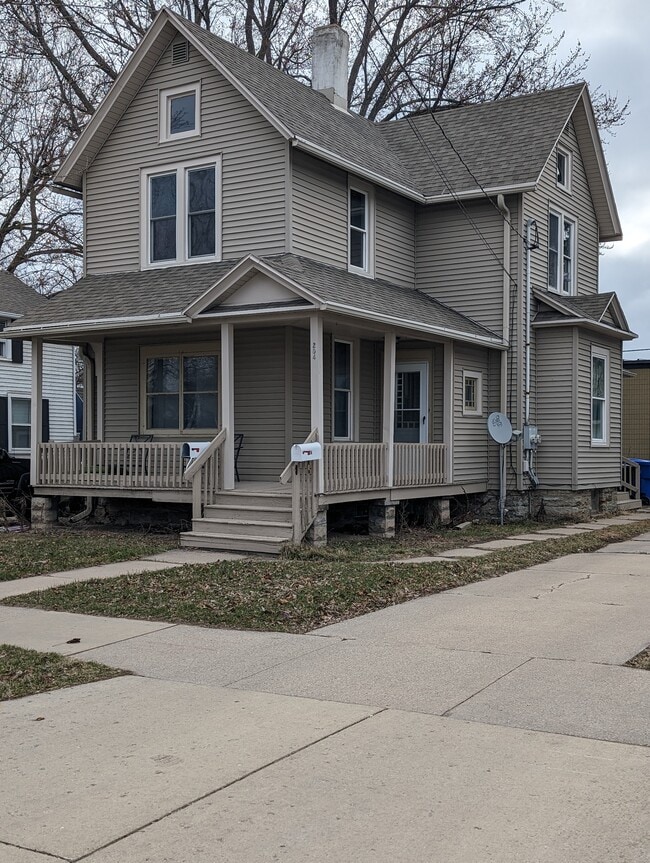 Photo - 204 N State St Apartments Unit 204 1/2 - upper