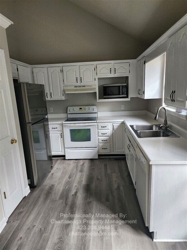 Photo - 6815 Benwood Dr