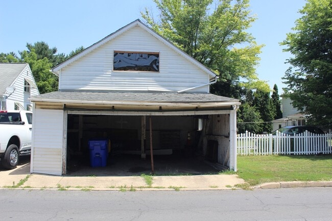 Photo - Charming 4-Bedroom Home in the Heart of Millersville!