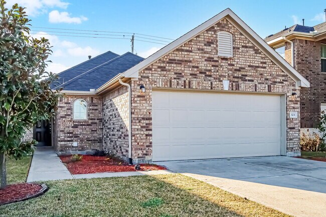 Building Photo - 323 Sea Breeze Dr