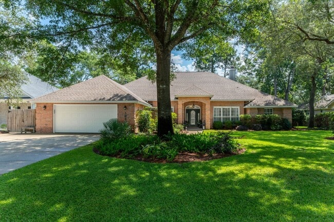 Photo - FIVE Bedroom Home in Bluewater Bay