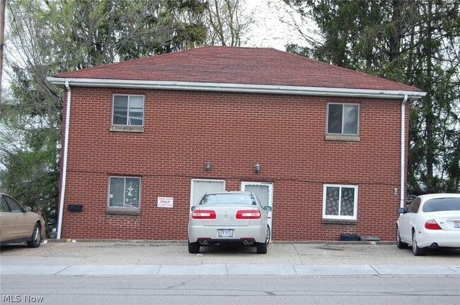 Building Photo - 2809 Sunset Blvd Unit 2