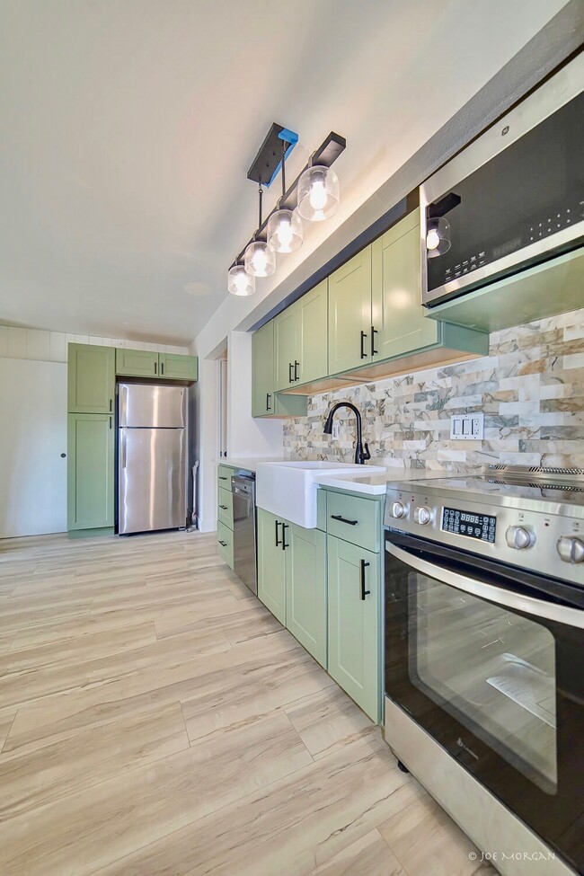 Photo - 1565 NW Wall St Unit Bend