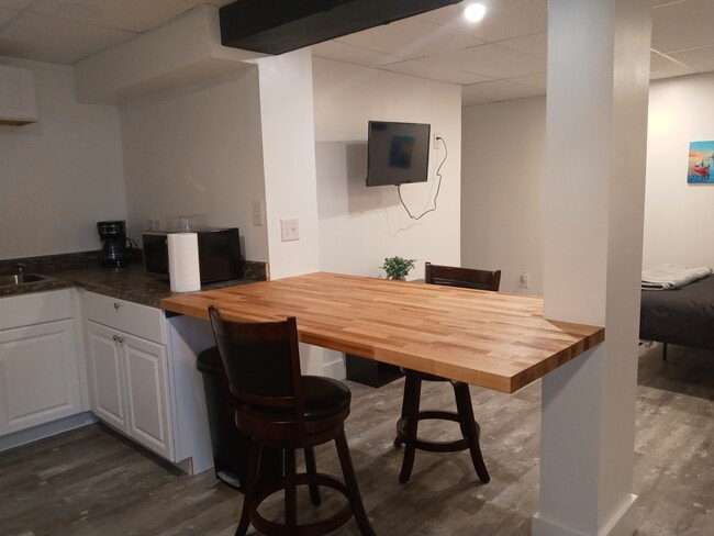 Photo - 830 Knollwood Dr Unit Furnished Beautiful Studi