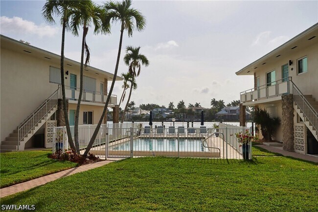 Photo - 2500 Gulf Shore Blvd N Unit S6