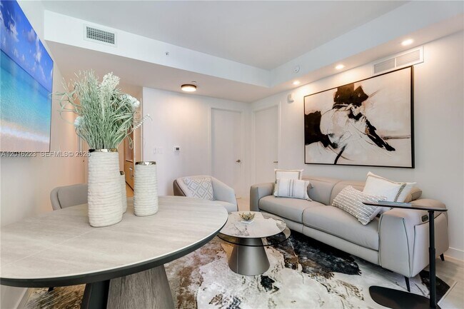 Photo - 77 SE 5th St Unit 3605