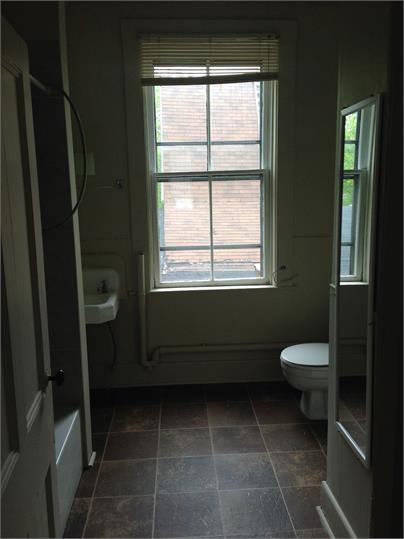 Photo - 328 Argyle St