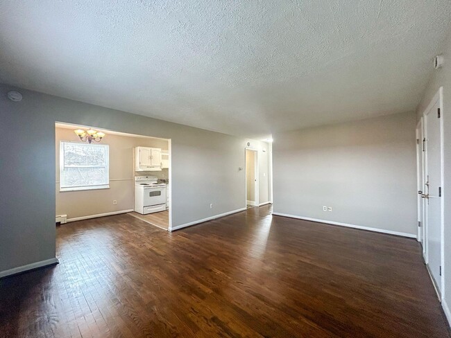 Photo - 5845 Shadymist Ln Unit 1