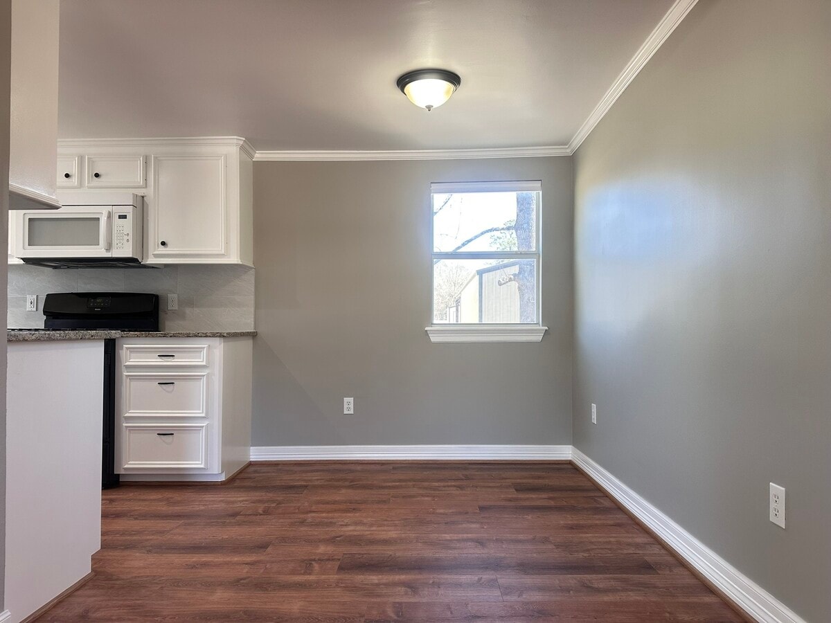 Photo - 13868 Cedar Hill Rd