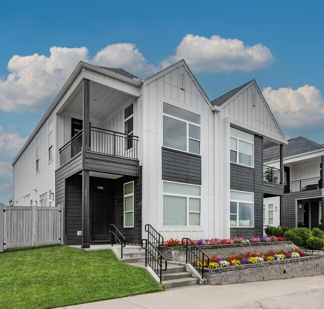 Photo - Aerie Blue Sage