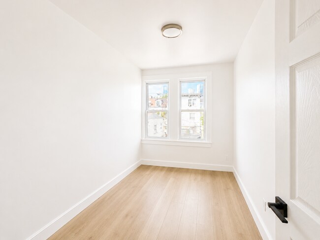 Photo - 519 Mercer St Unit 2