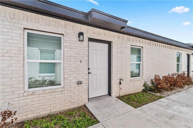 713 N Maryland St Unit 4