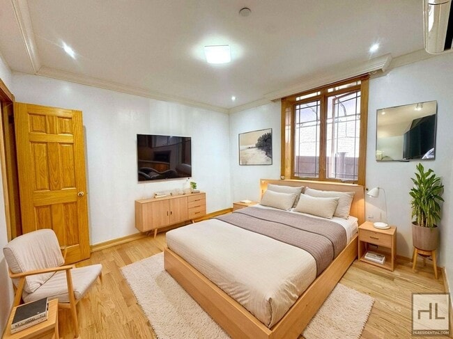 Photo - 172 STREET Unidad 1