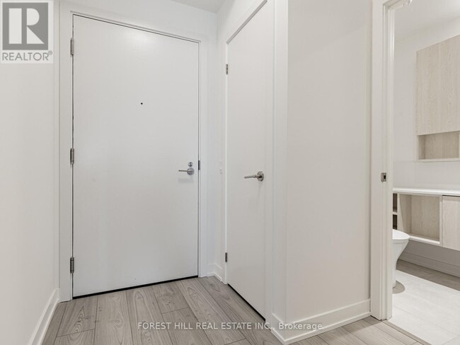 Photo - 110 Broadway Ave Unité 1910S